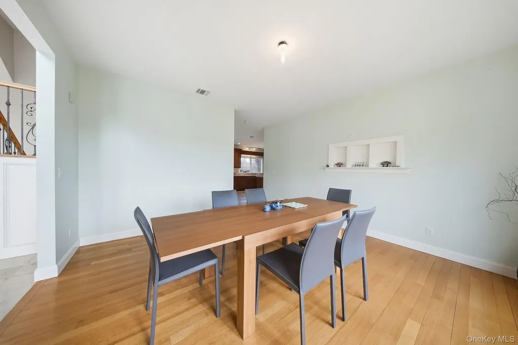 107 Breeze Hill Road New Hampton NY 10958