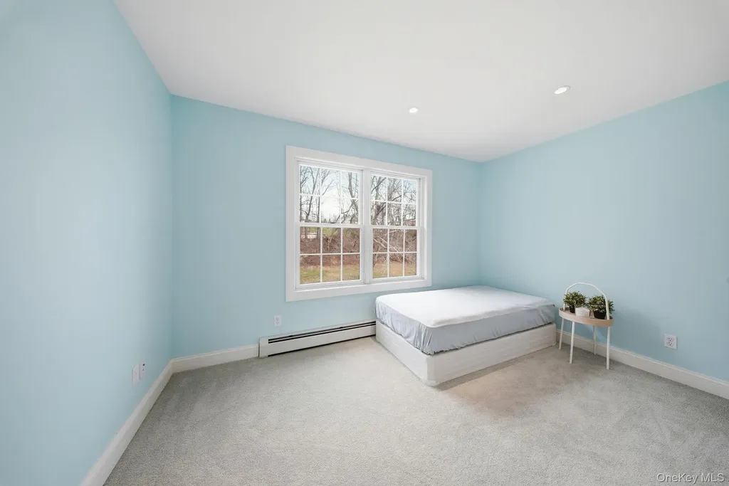 107 Breeze Hill Road New Hampton NY 10958