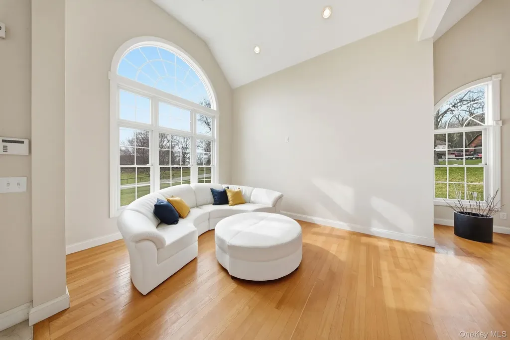 107 Breeze Hill Road New Hampton NY 10958