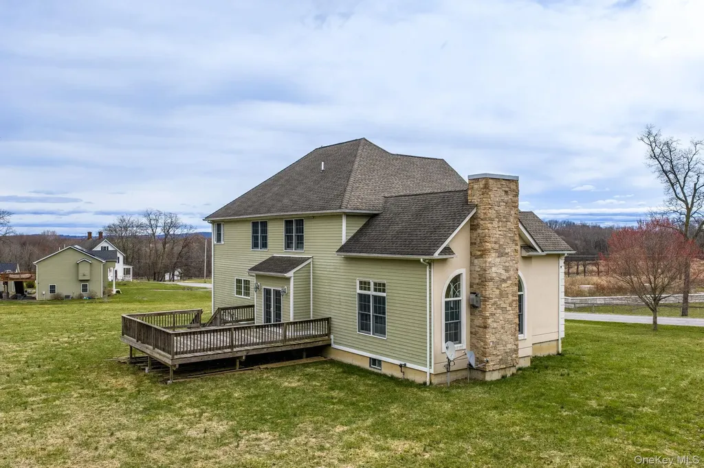 107 Breeze Hill Road New Hampton NY 10958
