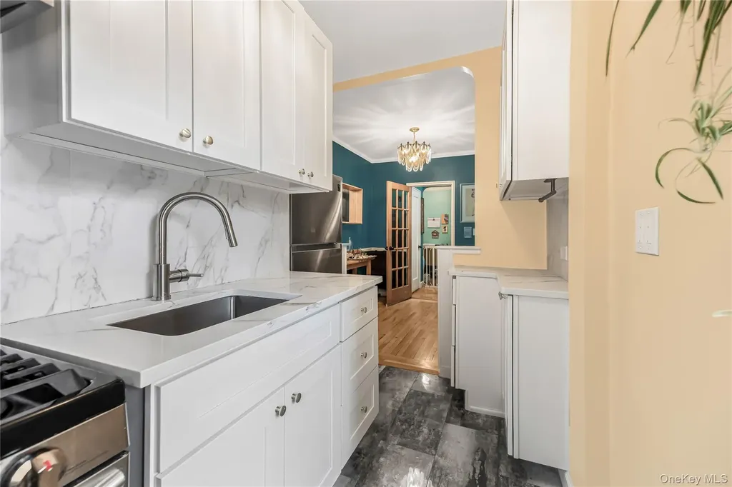 2190 Boston Road Bronx NY 10462
