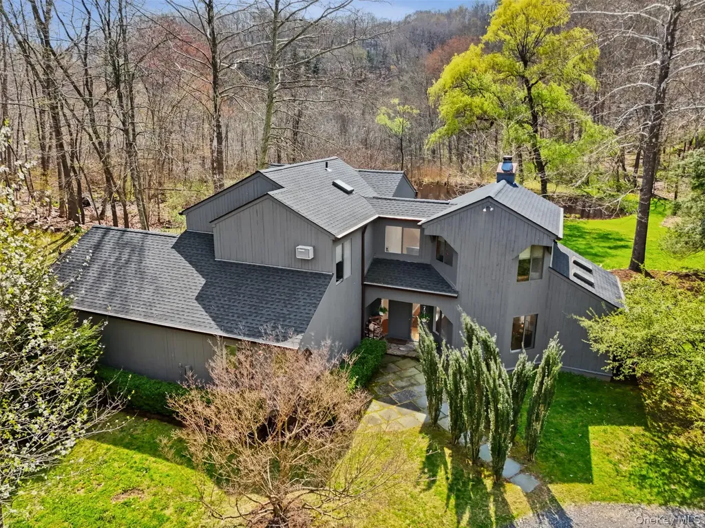2 Reynolds Lane Katonah NY 10536