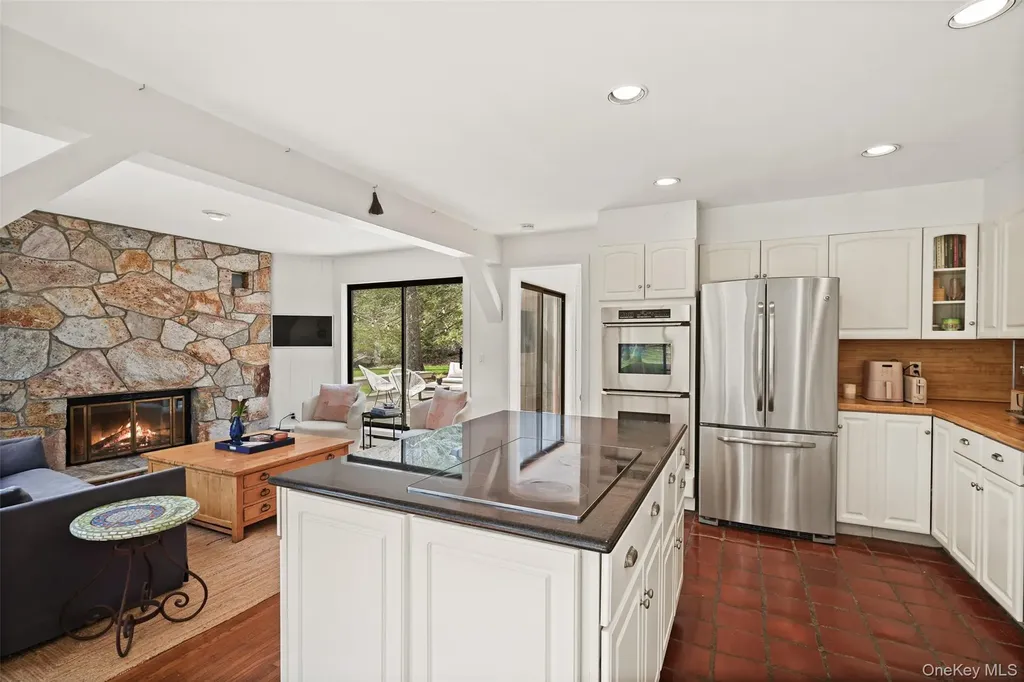 2 Reynolds Lane Katonah NY 10536