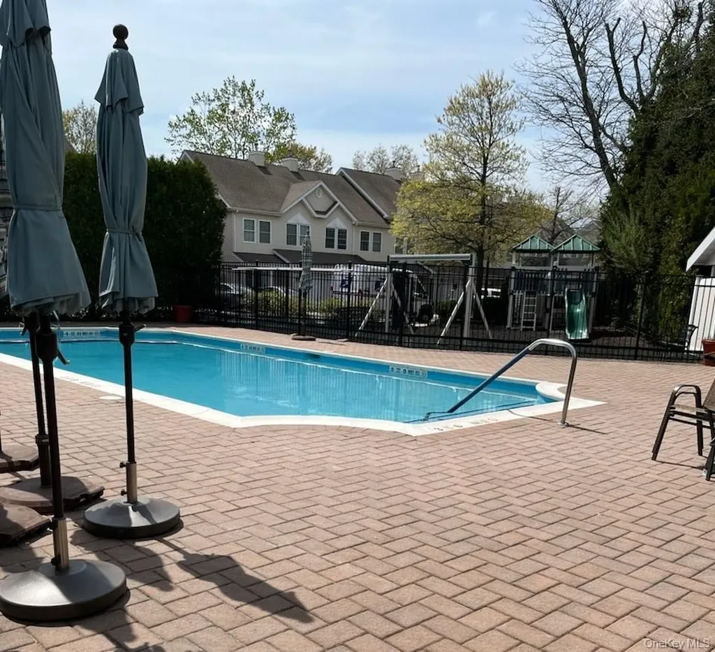 45 Autumn Drive Plainview NY 11803