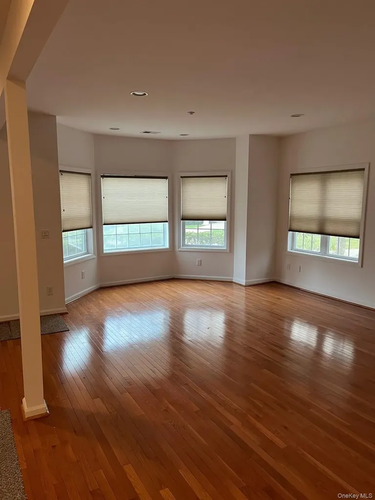 45 Autumn Drive Plainview NY 11803