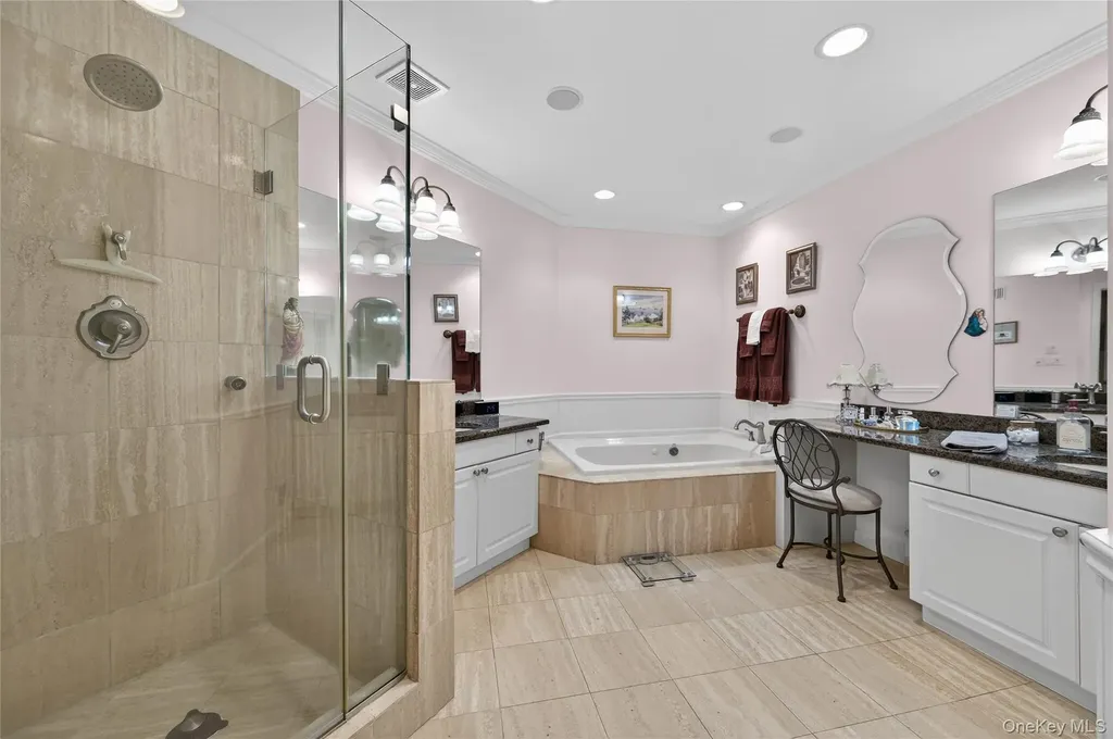 2 Crescent Court Centerport NY 11721