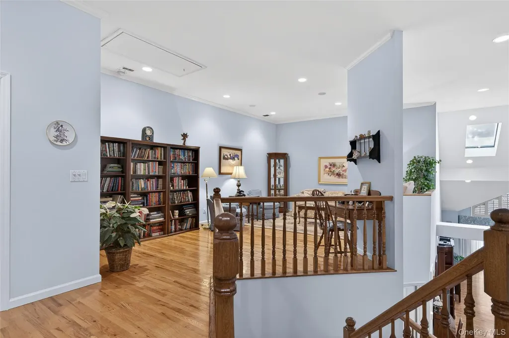2 Crescent Court Centerport NY 11721