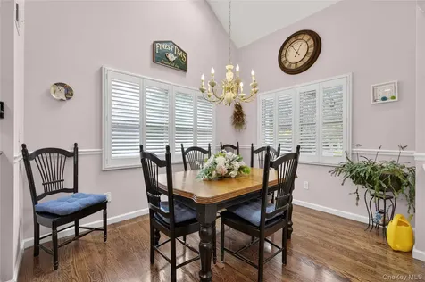 2 Crescent Court Centerport NY 11721