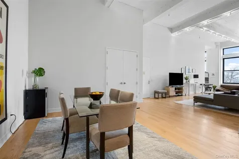 25 Leroy Place New Rochelle NY 10805