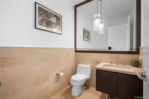 25 Leroy Place New Rochelle NY 10805