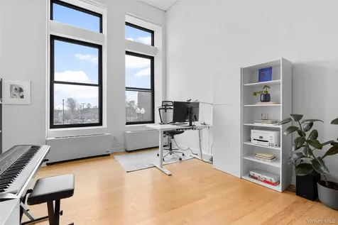 25 Leroy Place New Rochelle NY 10805
