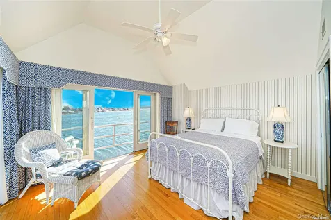 40 Stirling Cove Greenport NY 11944