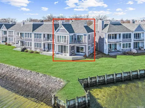 40 Stirling Cove Greenport NY 11944