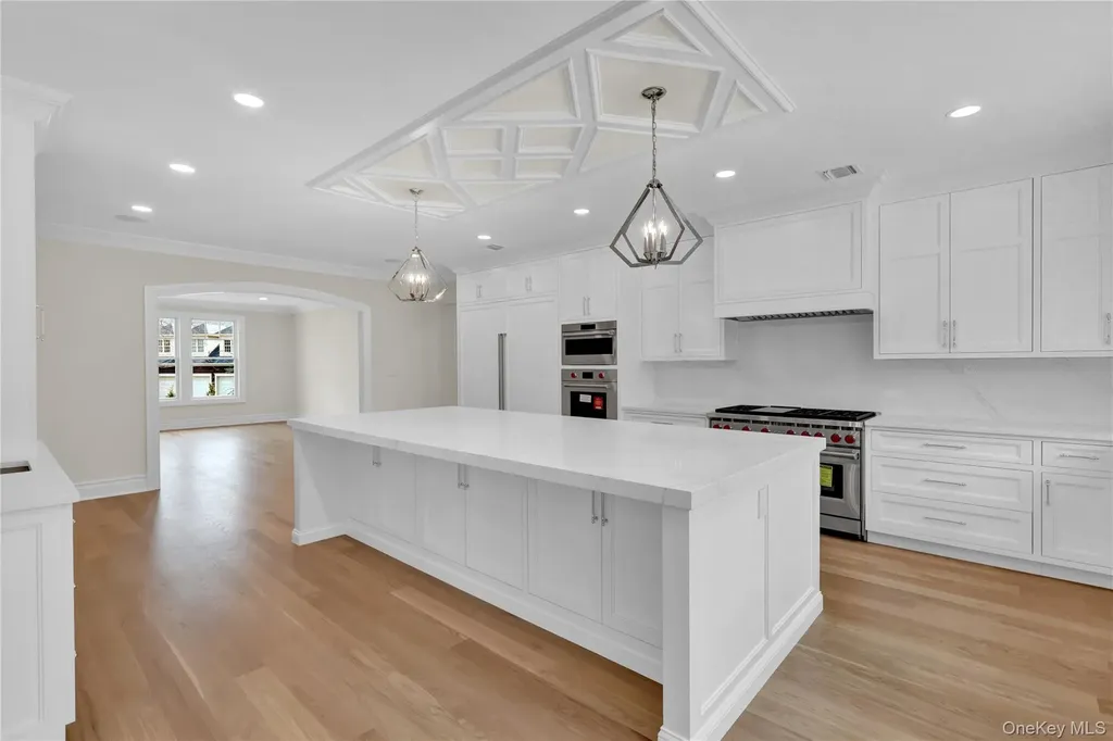 541 Split Rock Road Syosset NY 11791