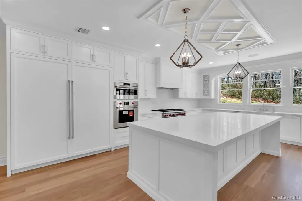 541 Split Rock Road Syosset NY 11791