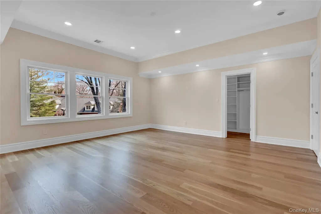 541 Split Rock Road Syosset NY 11791