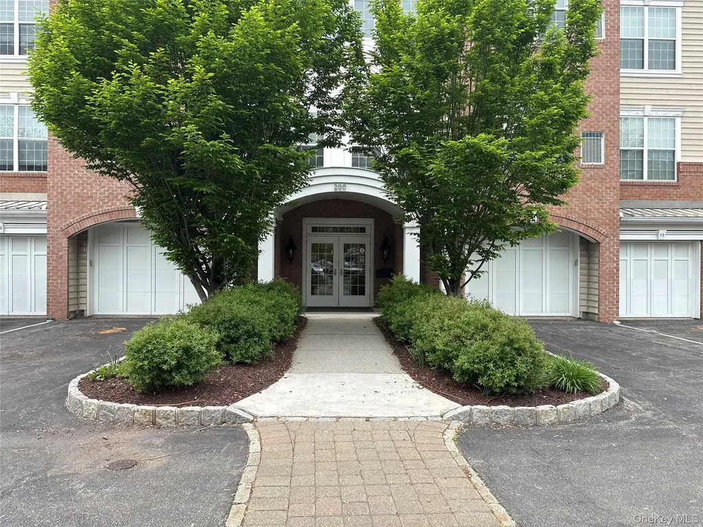 246 Regency Drive Fishkill NY 12524
