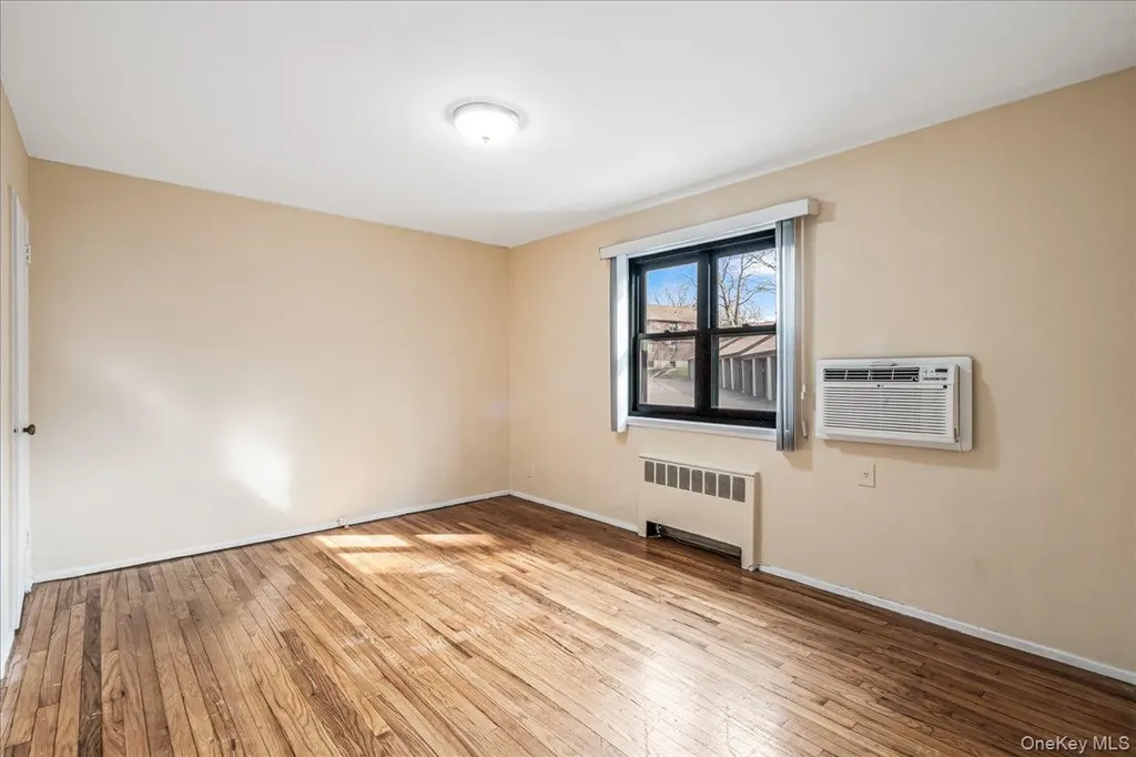 246-10 57 Drive Douglaston NY 11362