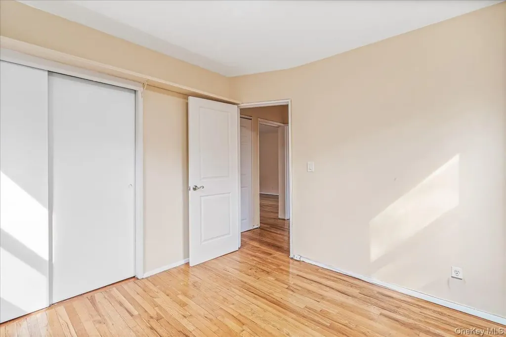 246-10 57 Drive Douglaston NY 11362