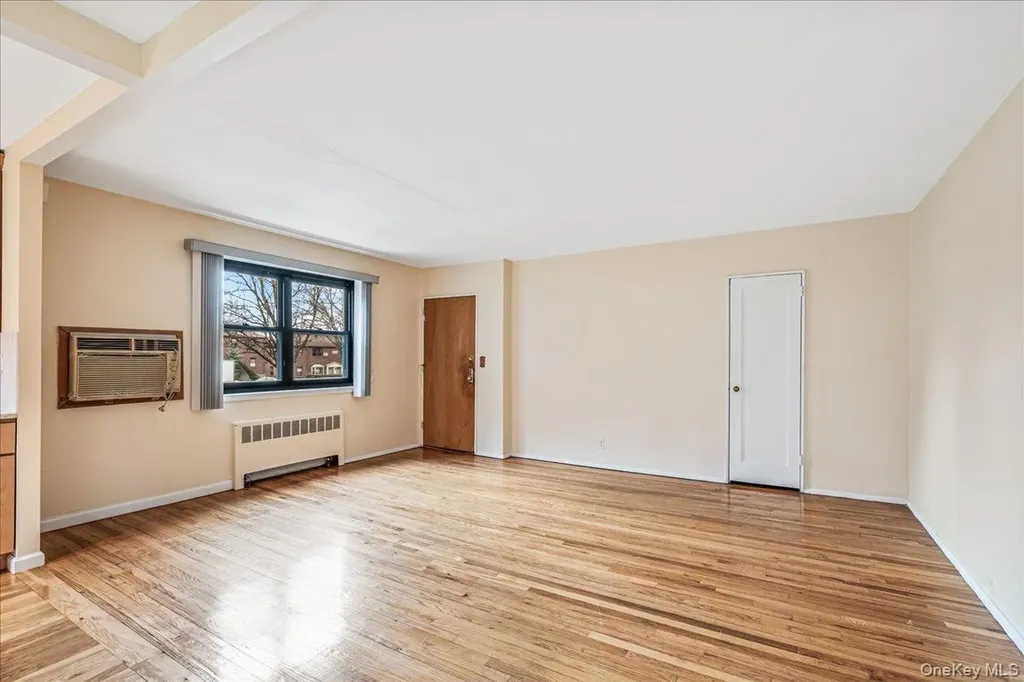 246-10 57 Drive Douglaston NY 11362