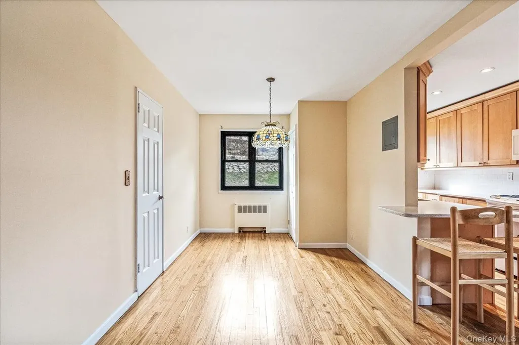 246-10 57 Drive Douglaston NY 11362
