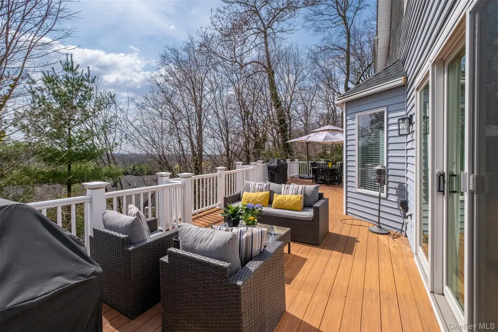80 Deerhurst Road Scarsdale NY 10583