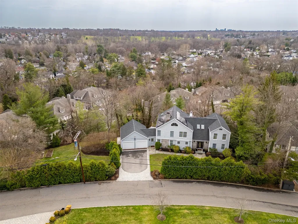 80 Deerhurst Road Scarsdale NY 10583