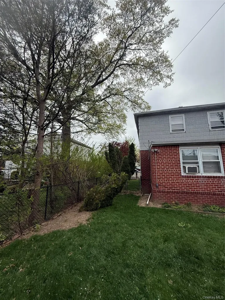 45-63 189th Street Flushing NY 11358