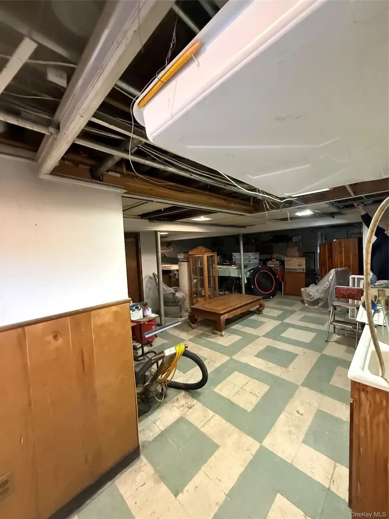 45-63 189th Street Flushing NY 11358