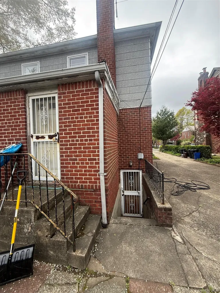45-63 189th Street Flushing NY 11358