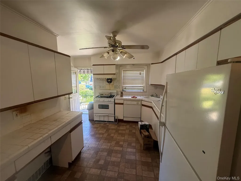 45-63 189th Street Flushing NY 11358