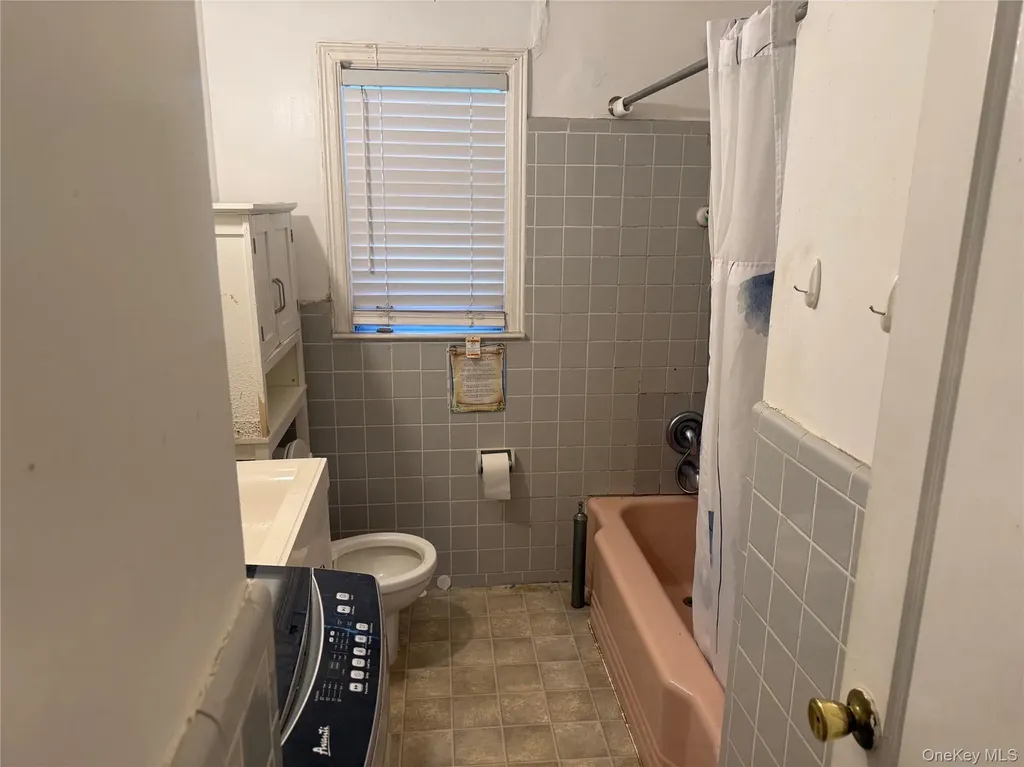 45-63 189th Street Flushing NY 11358