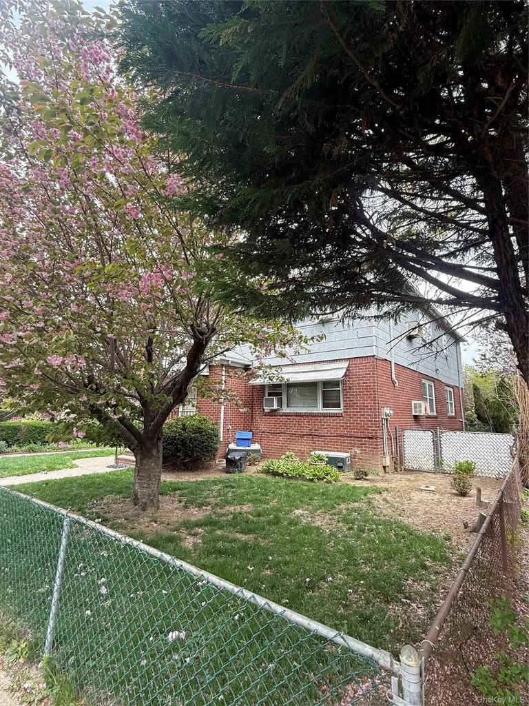 45-63 189th Street Flushing NY 11358