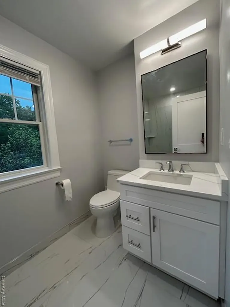 61 Adelphi Avenue Harrison NY 10528