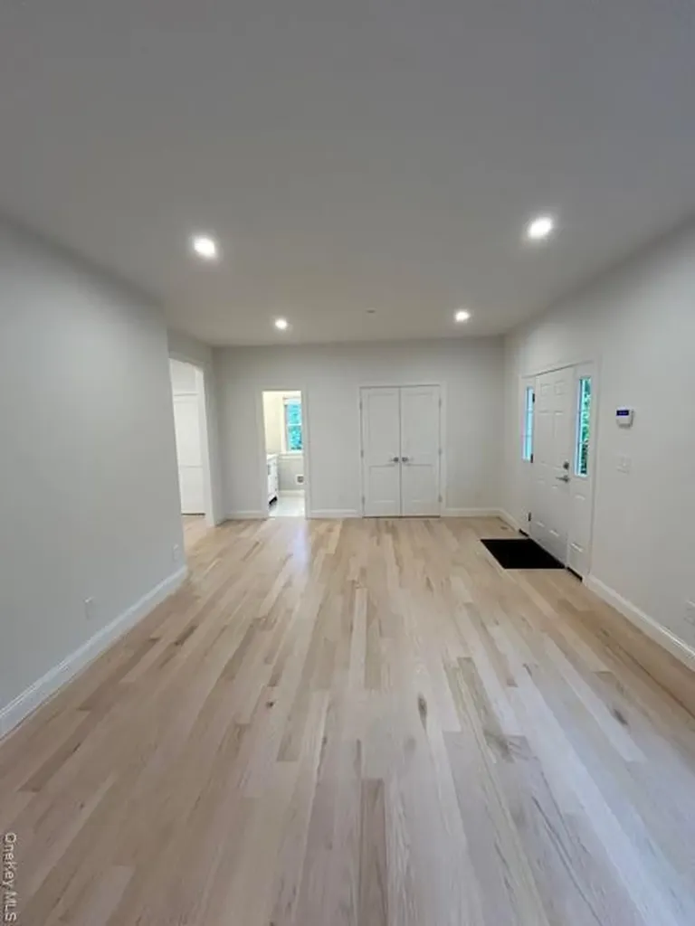 61 Adelphi Avenue Harrison NY 10528