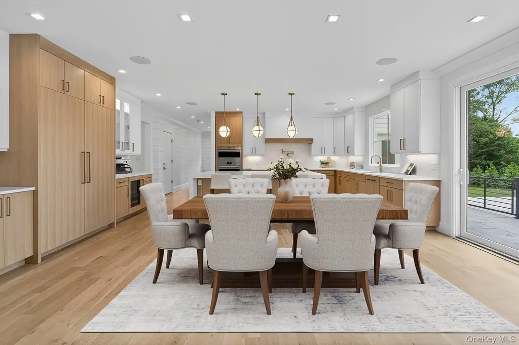32 Pine Road Syosset NY 11791