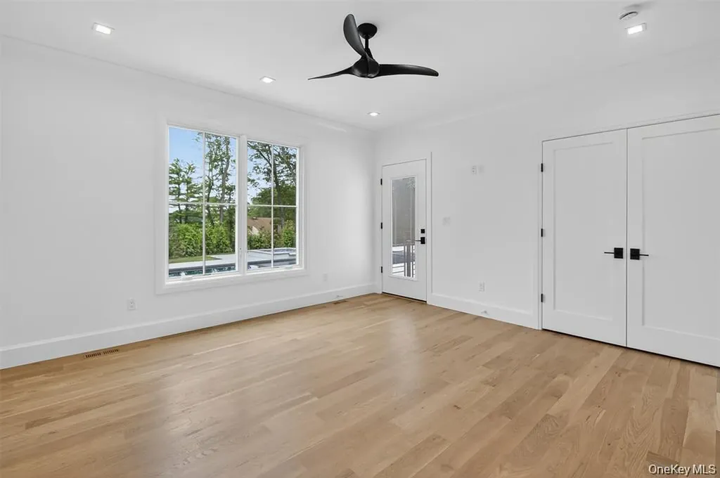 32 Pine Road Syosset NY 11791
