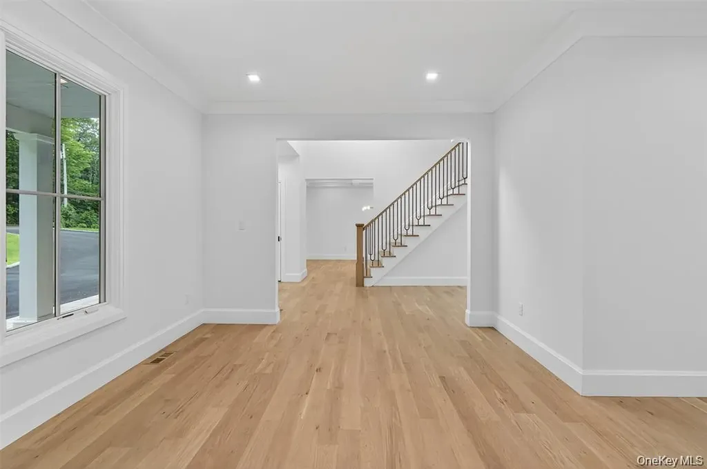 32 Pine Road Syosset NY 11791