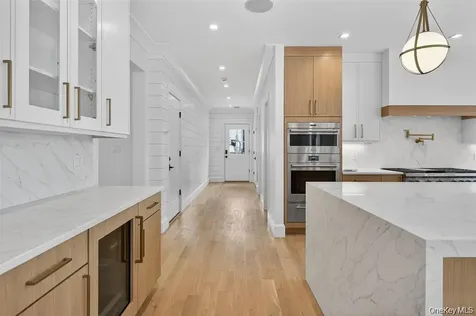 32 Pine Road Syosset NY 11791