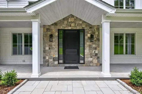 32 Pine Road Syosset NY 11791