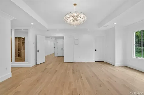 32 Pine Road Syosset NY 11791