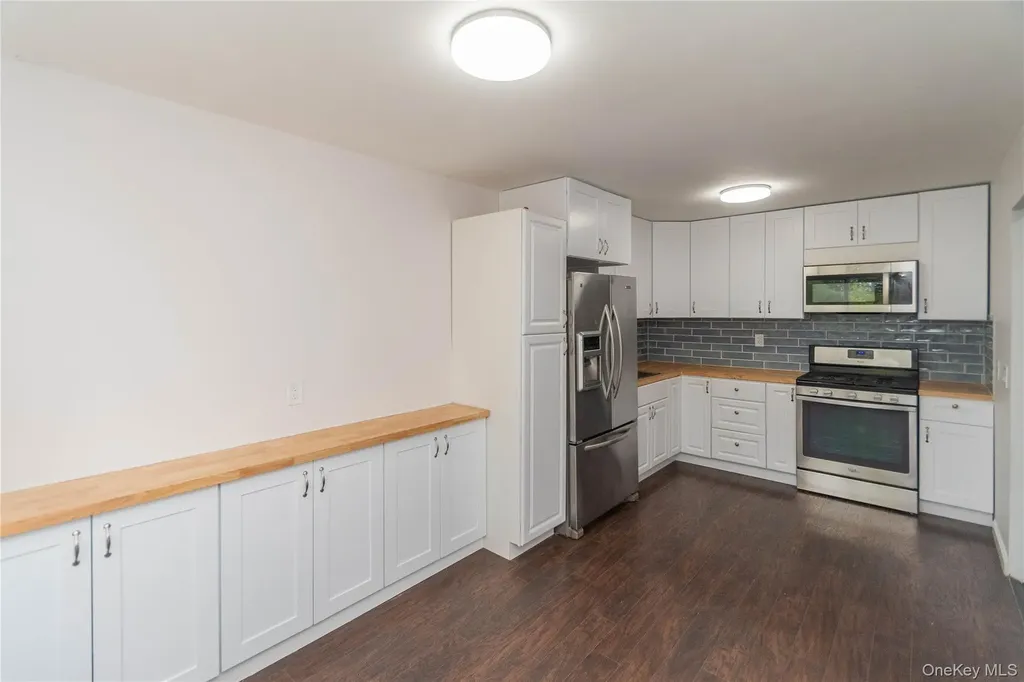 11 Fishkill Glen Fishkill NY 12524
