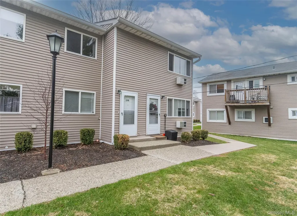 11 Fishkill Glen Fishkill NY 12524