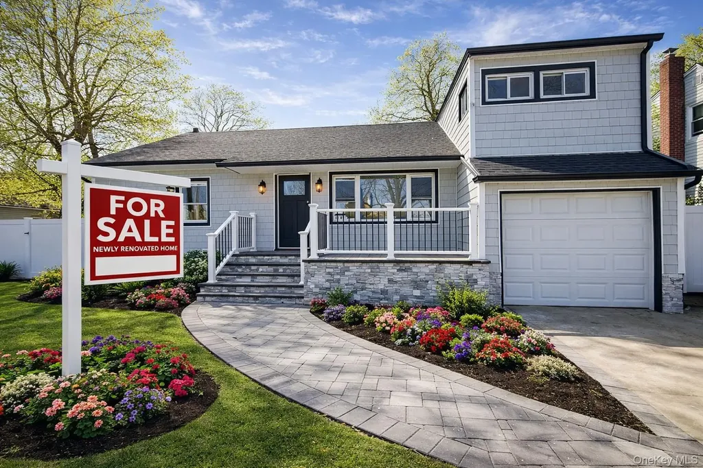 207 Wright Street Westbury NY 11590