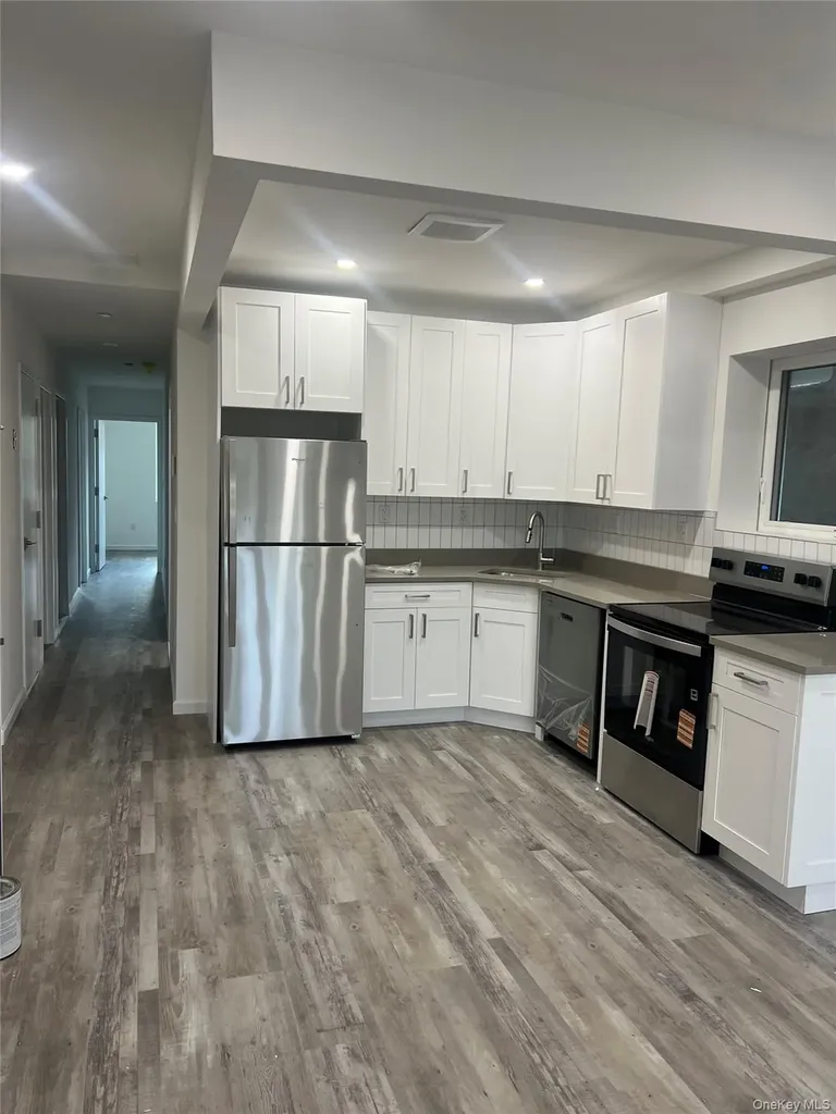 518 Thatford Avenue Brooklyn NY 11212