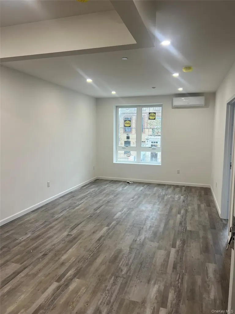518 Thatford Avenue Brooklyn NY 11212