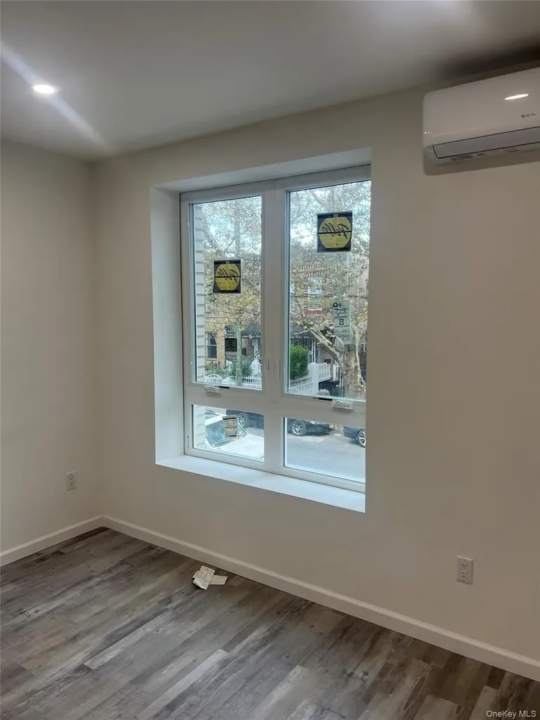 518 Thatford Avenue Brooklyn NY 11212