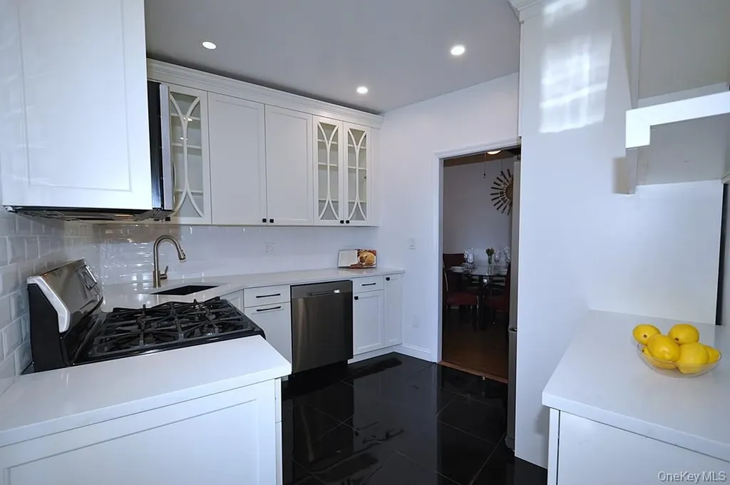 949 Palmer Road Bronxville NY 10708