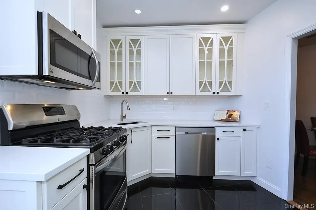 949 Palmer Road Bronxville NY 10708