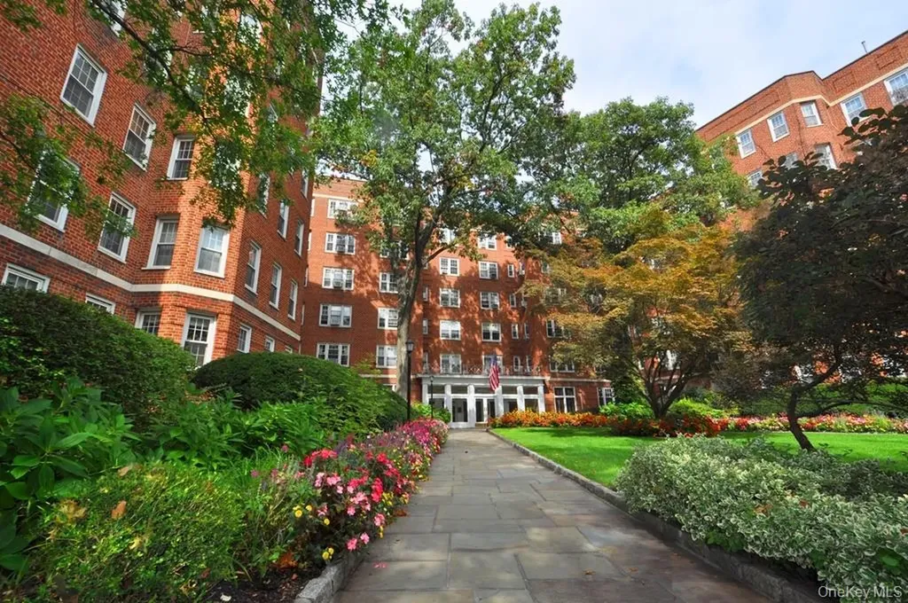 949 Palmer Road Bronxville NY 10708